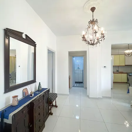 Apartman C.16 The Nest #colony Heart Szaloniki