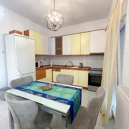 Apartman C.16 The Nest #colony Heart Szaloniki